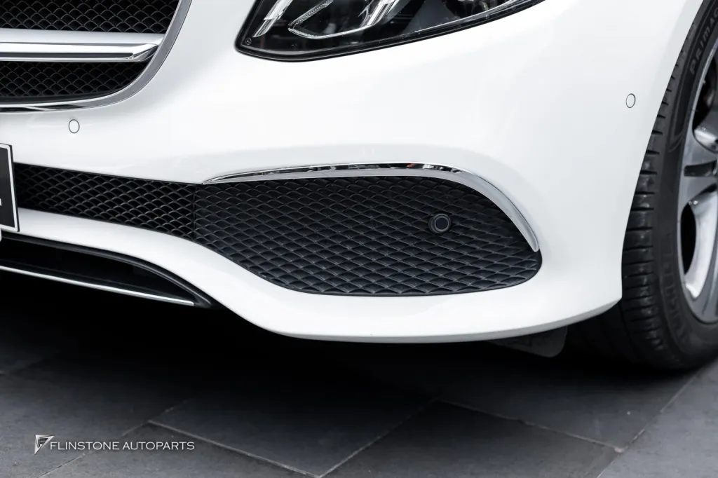 Mercedes Benz W213 คิ้วโครเมี่ยม