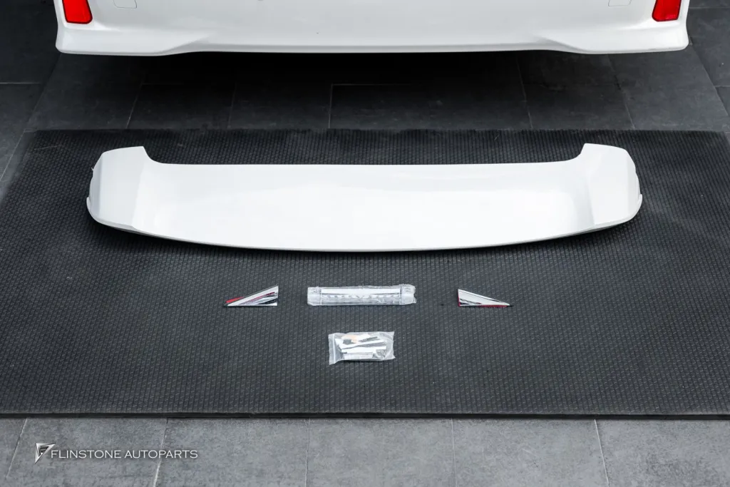 Toyota Alphard สปอยเลอร์