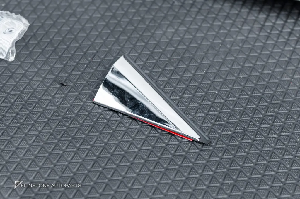 Toyota Alphard สปอยเลอร์
