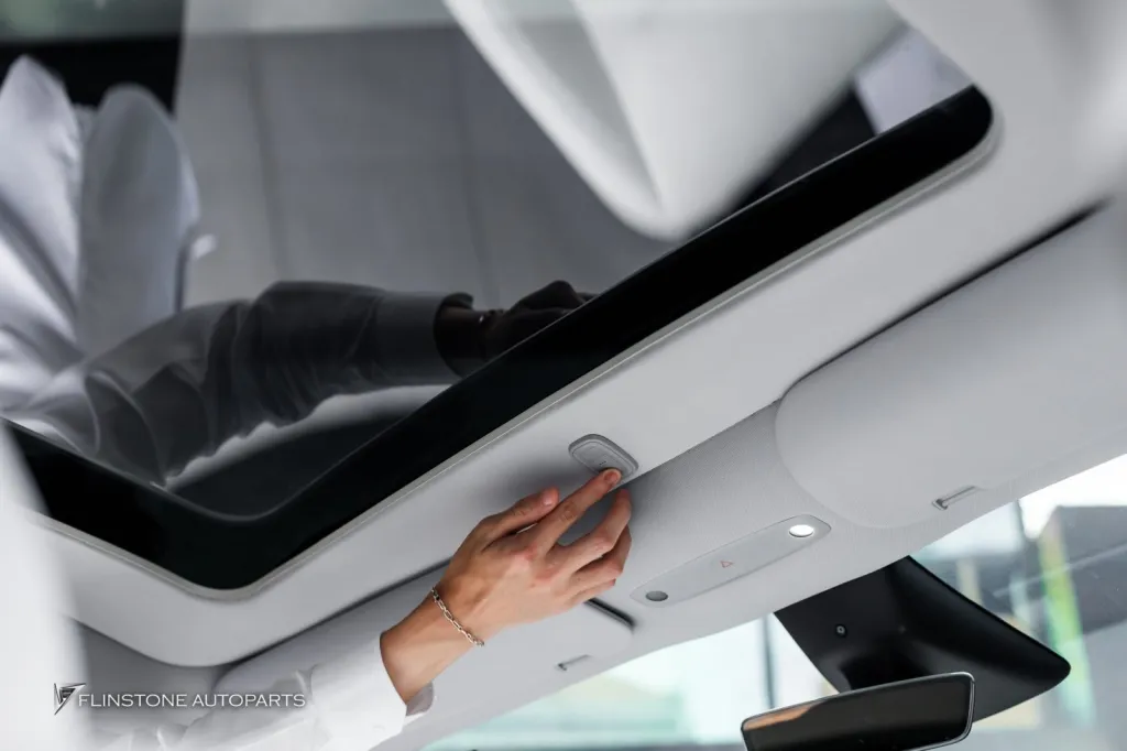 Tesla Juniper ม่านไฟฟ้า