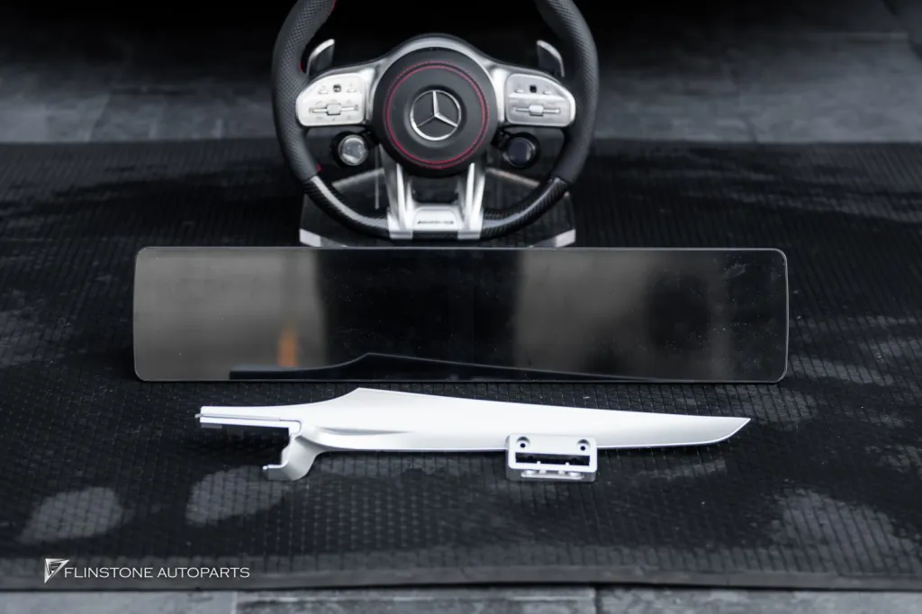 Mercedes Benz C300 Centre Screen Steering Wheel
