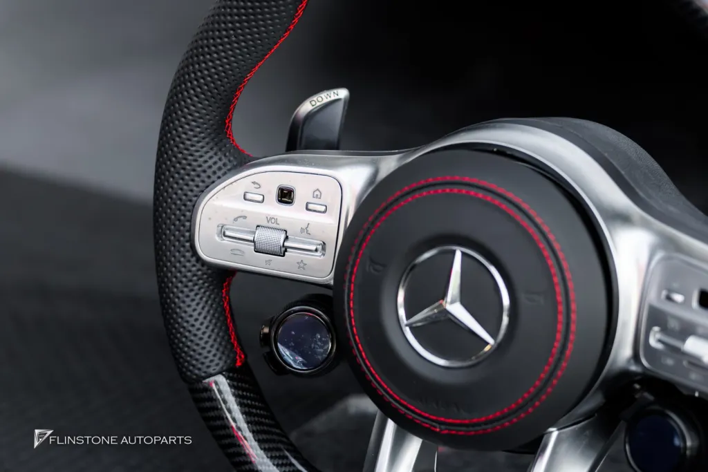 Mercedes Benz C300 Centre Screen Steering Wheel