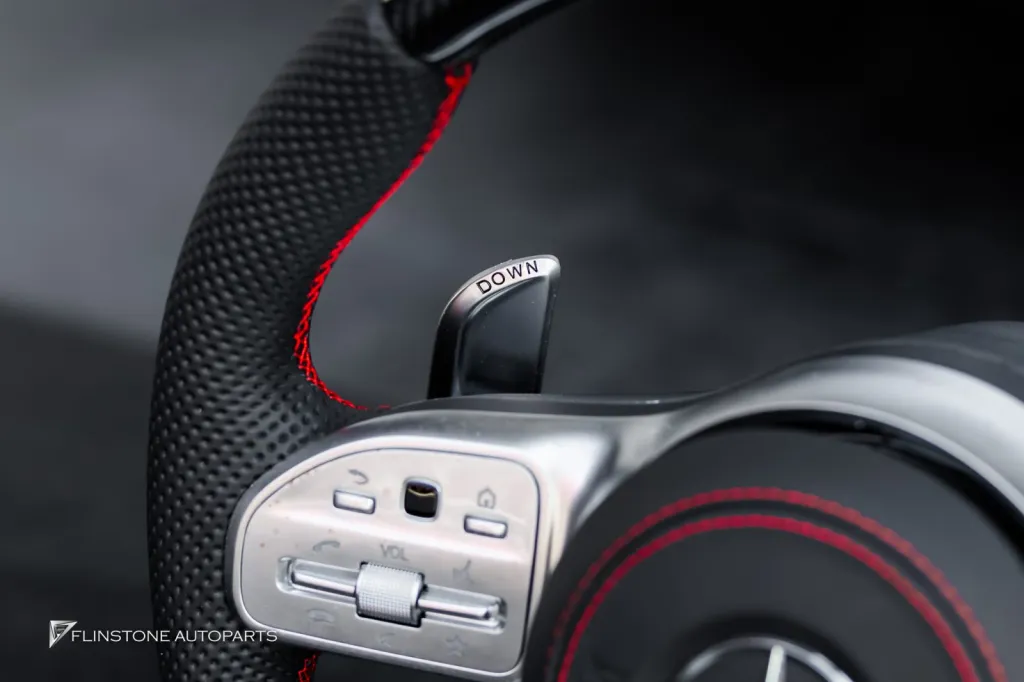 Mercedes Benz C300 Centre Screen Steering Wheel