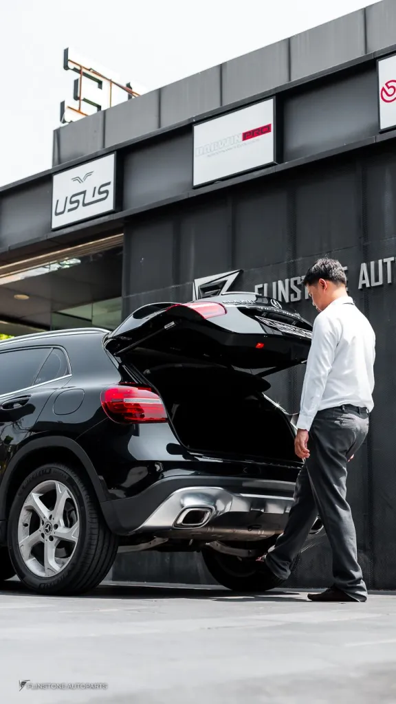 Mercedes Benz Gla Kick Censor