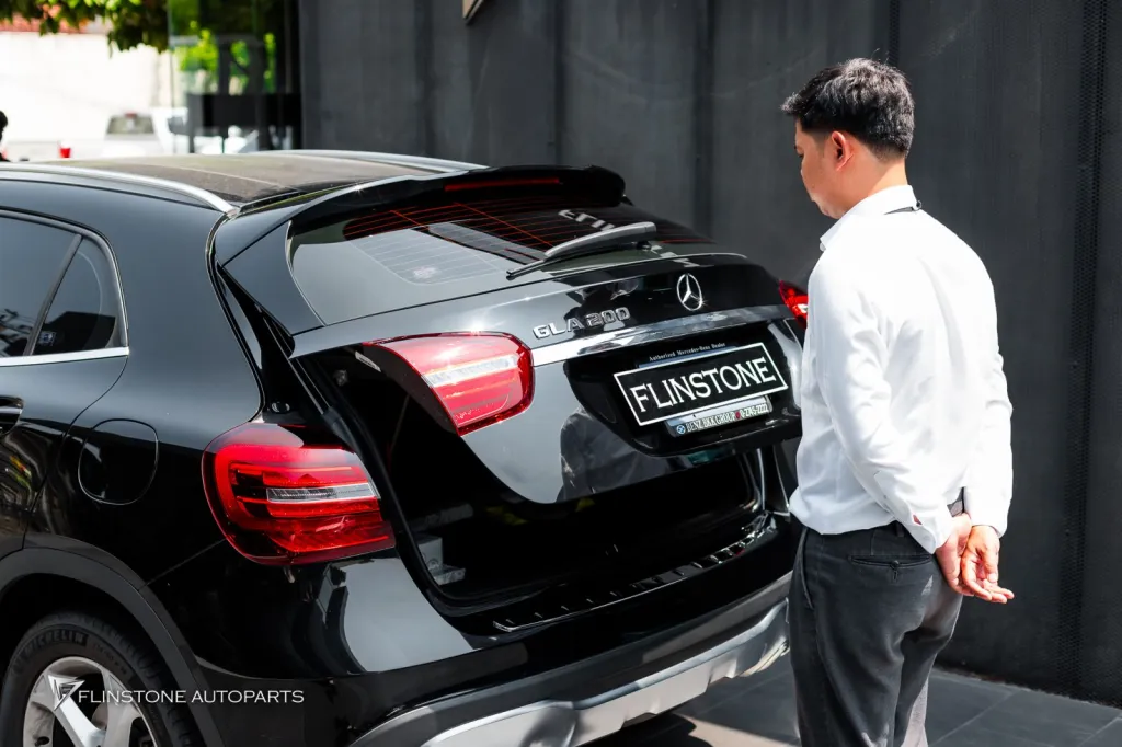 Mercedes Benz Gla Kick Censor