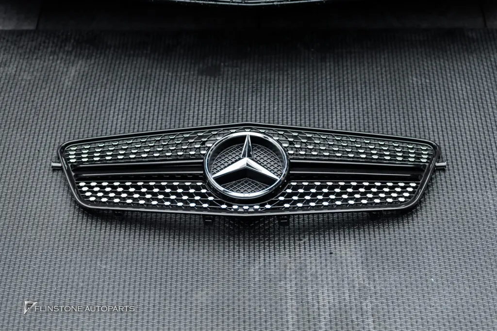 Mercedes Benz W212 กระจัง