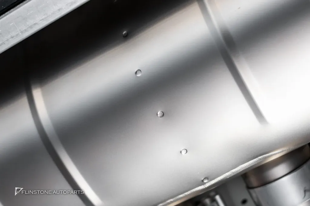 Porsche Cayenne 排气管 Akrapovic