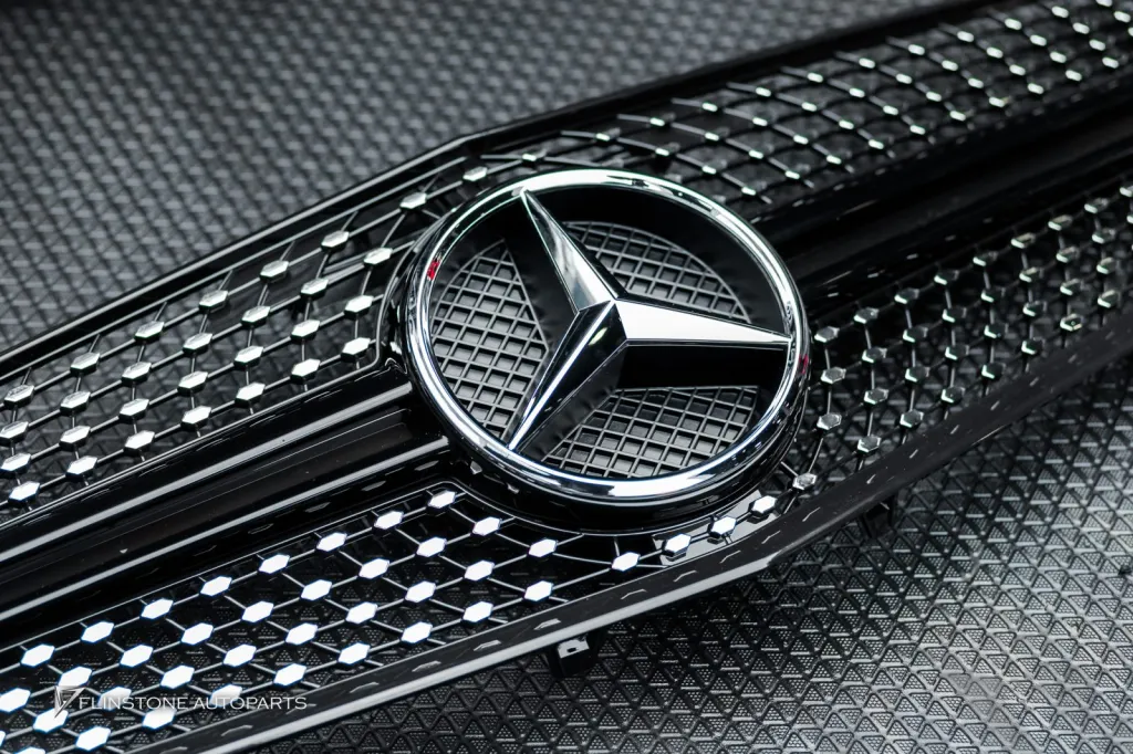 Mercedes Benz W212 กระจัง