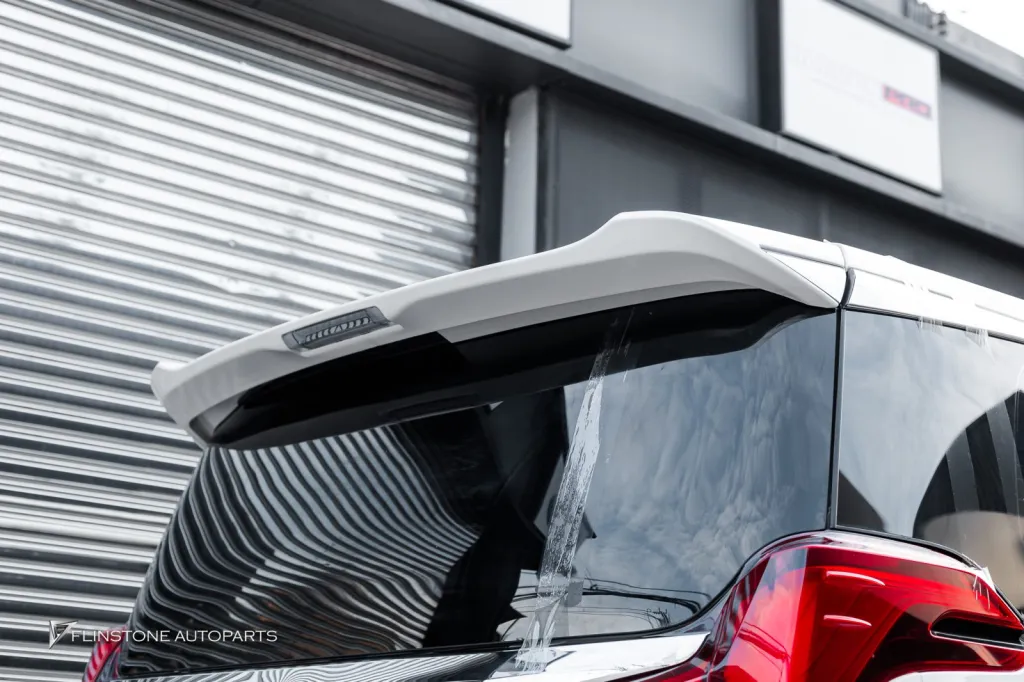 Toyota Alphard สปอยเลอร์