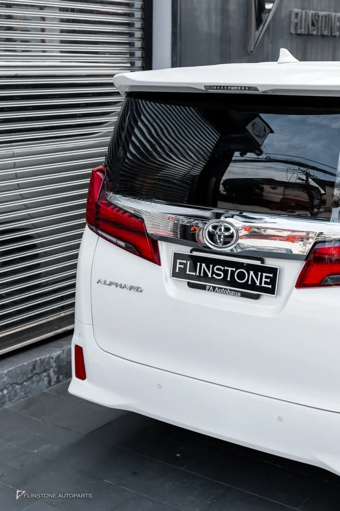 Toyota Alphard สปอยเลอร์