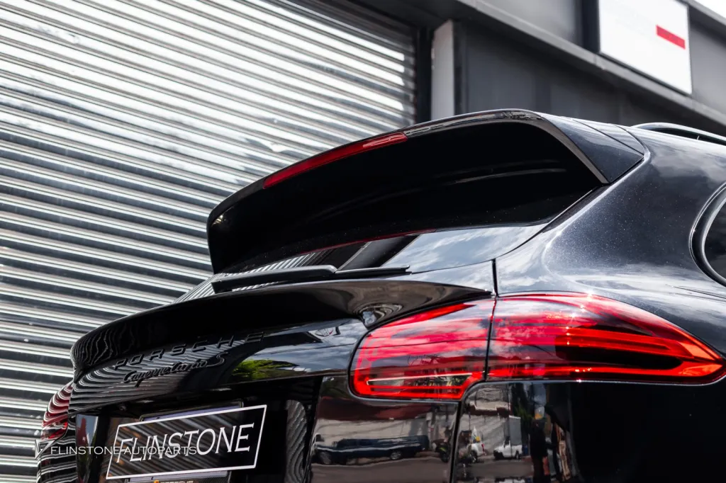 Porsche Cayenne สปอยเลอร์ (รูปรวม)