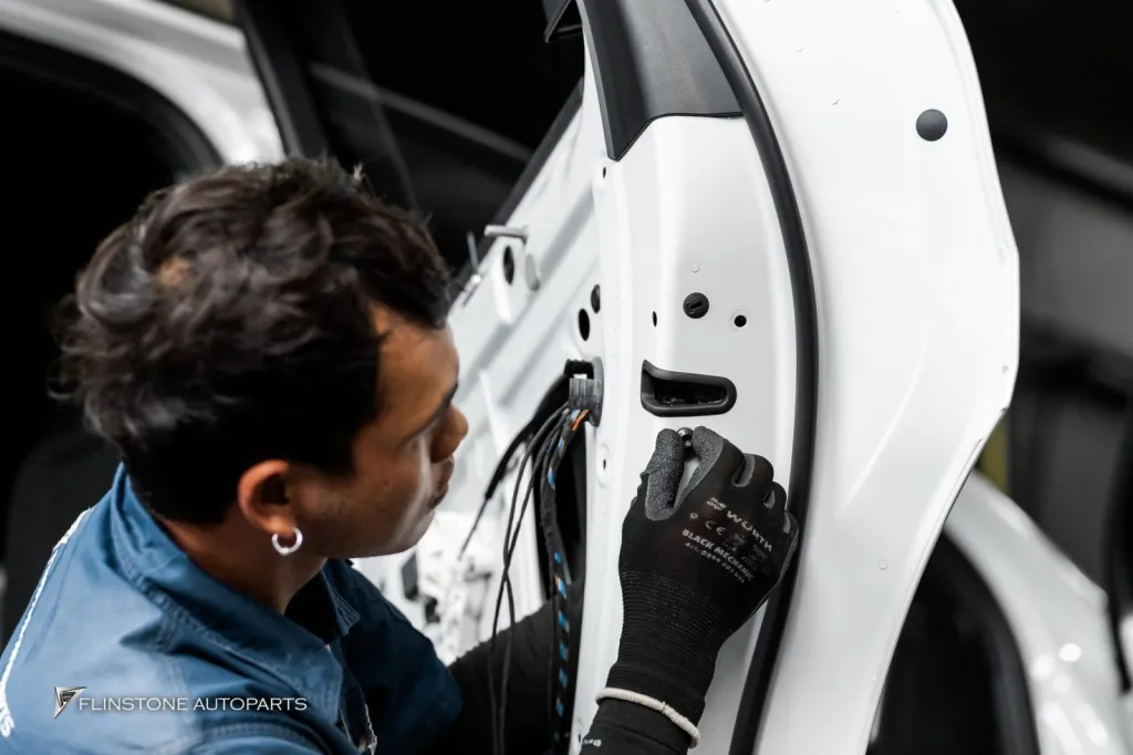 Porsche Cayenne E3 Suv Keyless ประตูดูดแท้