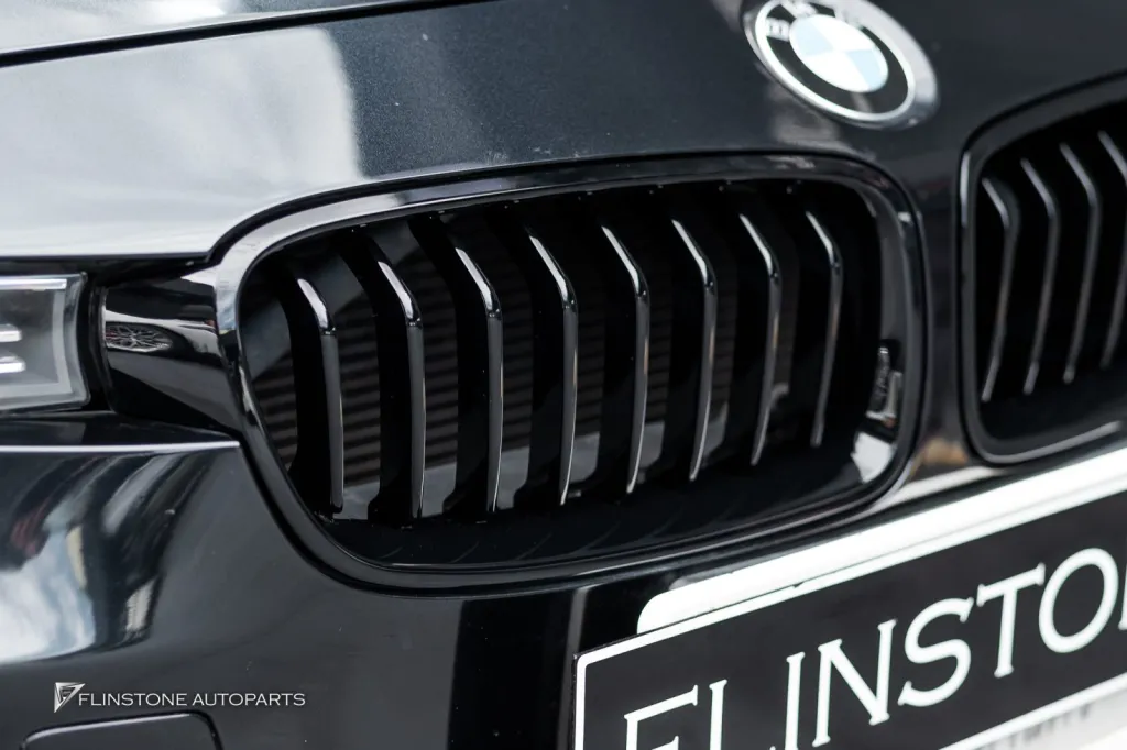 BMW F30 กระจัง
