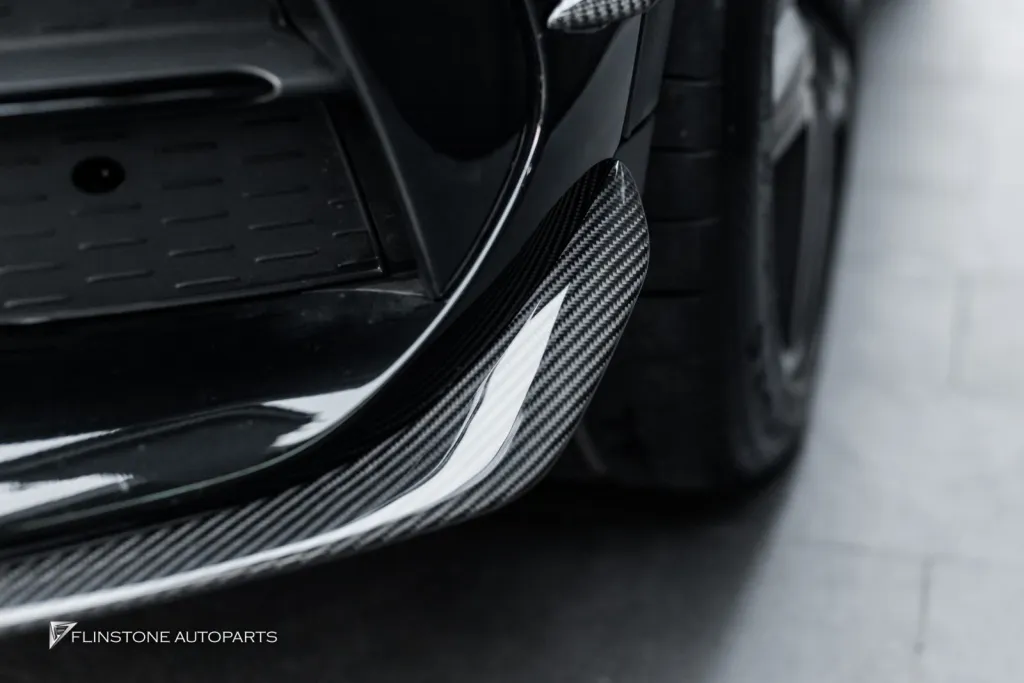 Mercedes Benz Gla พาร์ทคาร์บอนรอบคัน
