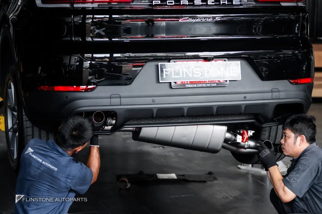 Porsche Cayenne 排气管 Akrapovic