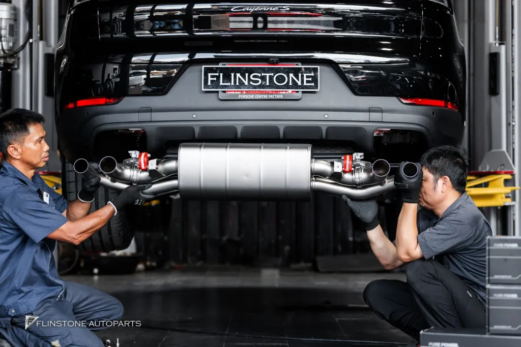 Porsche Cayenne 排气管 Akrapovic