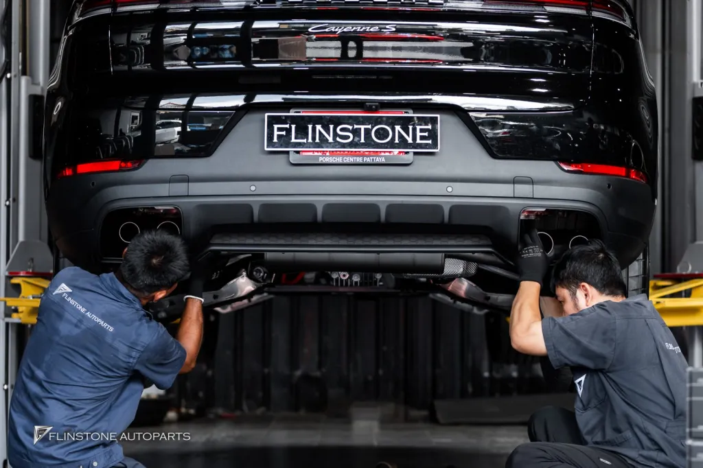 Porsche Cayenne 排气管 Akrapovic