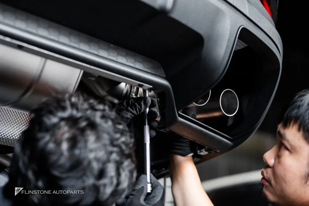 Porsche Cayenne 排气管 Akrapovic
