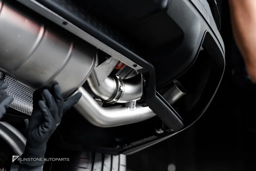 Porsche Cayenne 排气管 Akrapovic