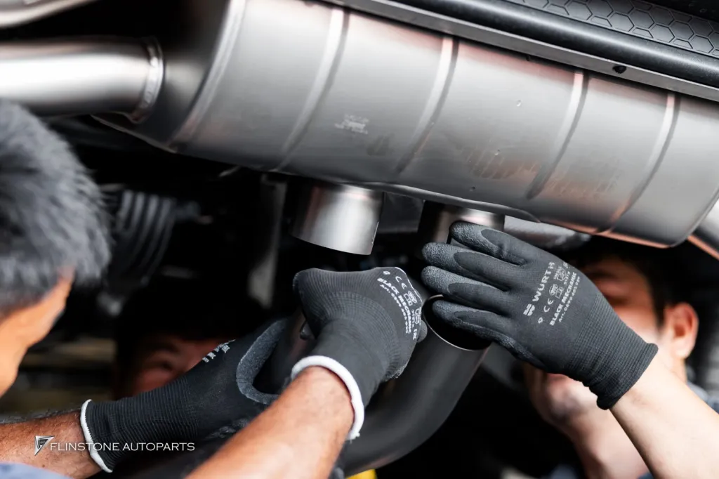 Porsche Cayenne 排气管 Akrapovic