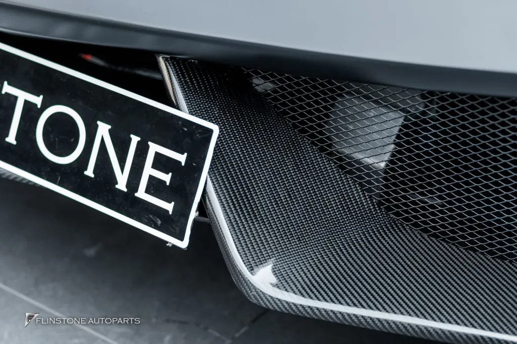 Lamborghini Gallado กันชนหน้า ดิฟ สเกิร์ต ปลายท่อ