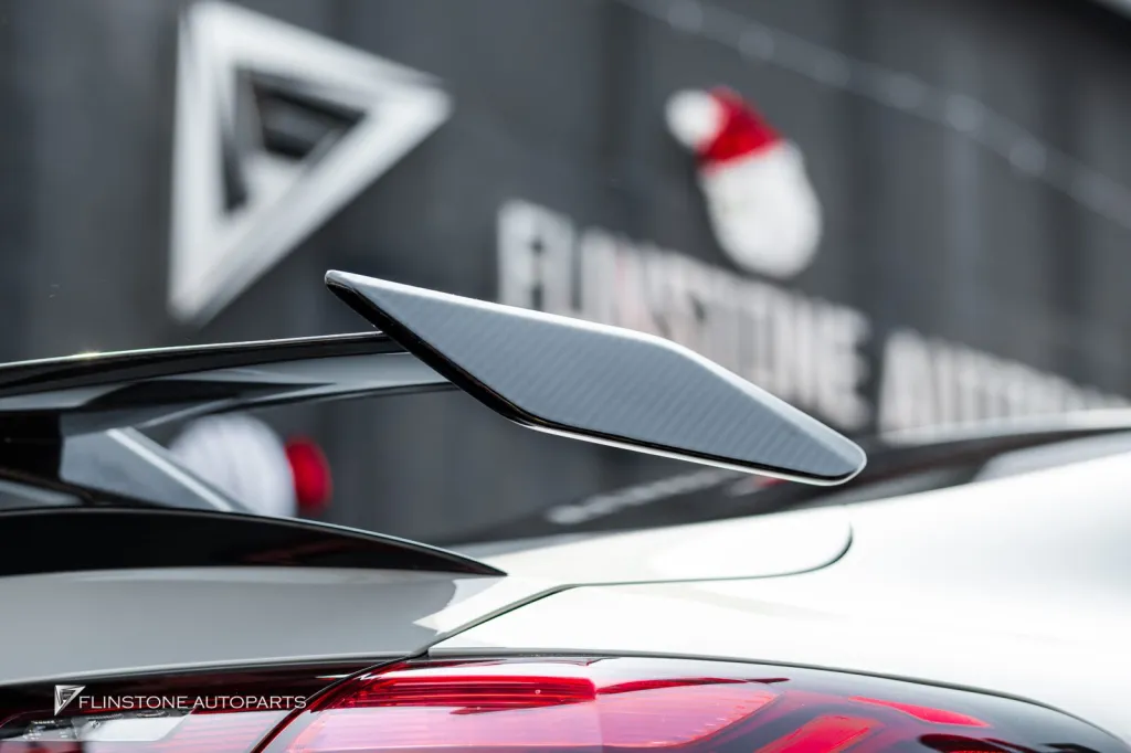 Mercedes Benz Cls 53 สปอยเลอร์ Usus