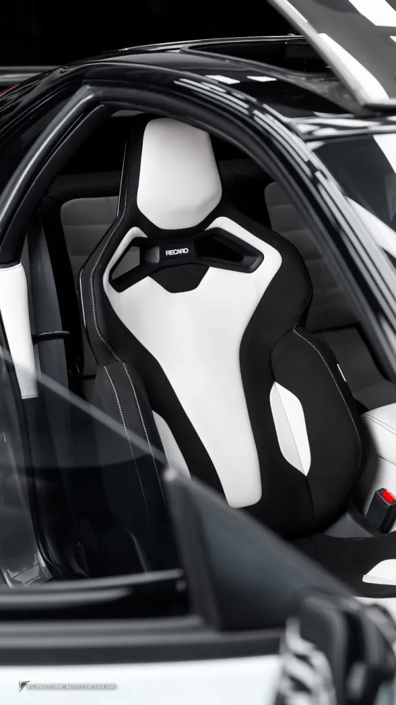 Mitsubishi GTO ภายในขาว — Story ภายใน
