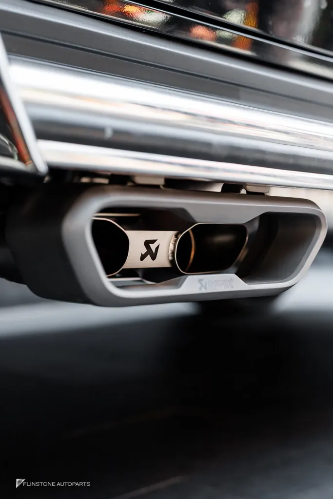 Mercedes Benz Gclass ท่อ Akrapovic