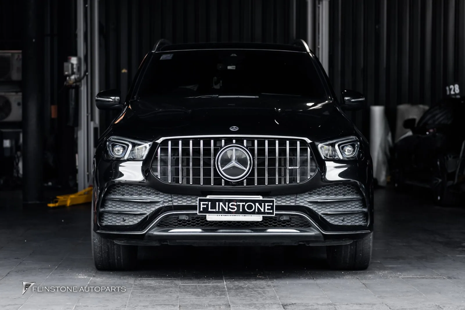 Mercedes Benz GLE กระจัง โลโก้ Biturbo