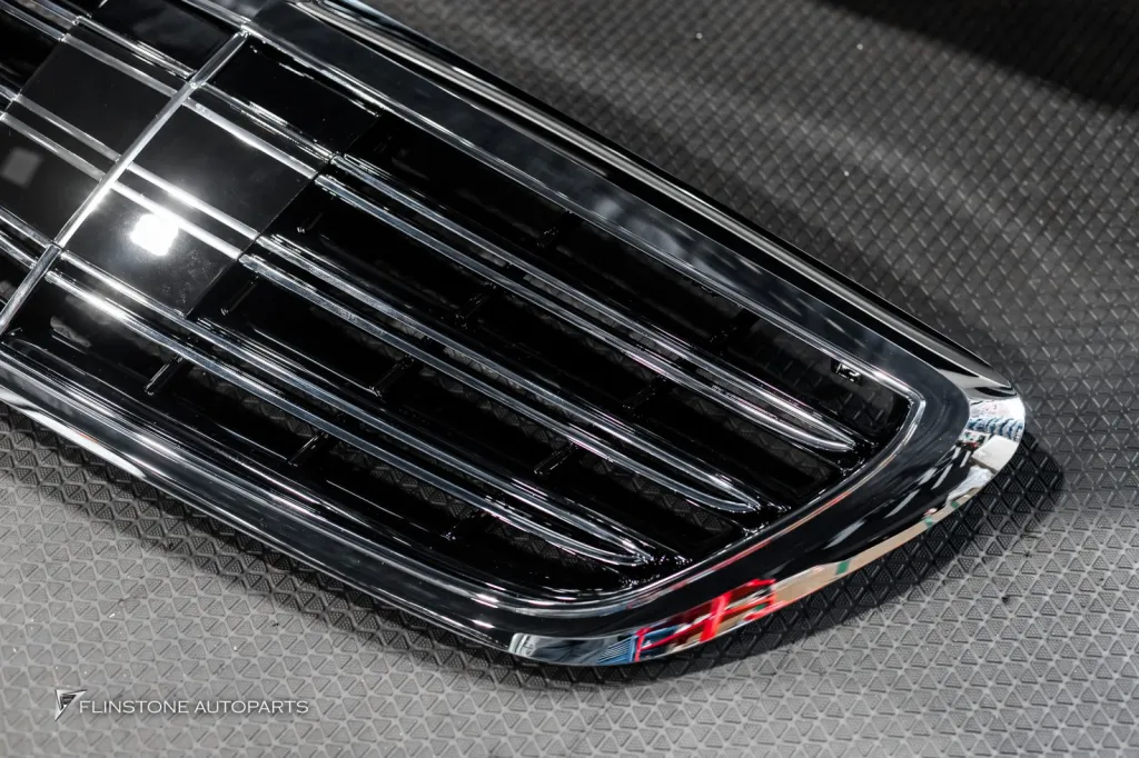 Mercedes Benz W222 กระจัง