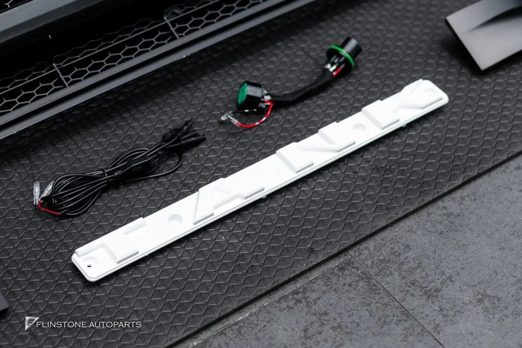 GWM Tank 300 กระจัง LED
