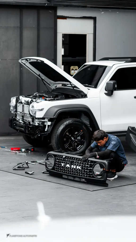 GWM Tank 300 กระจัง LED