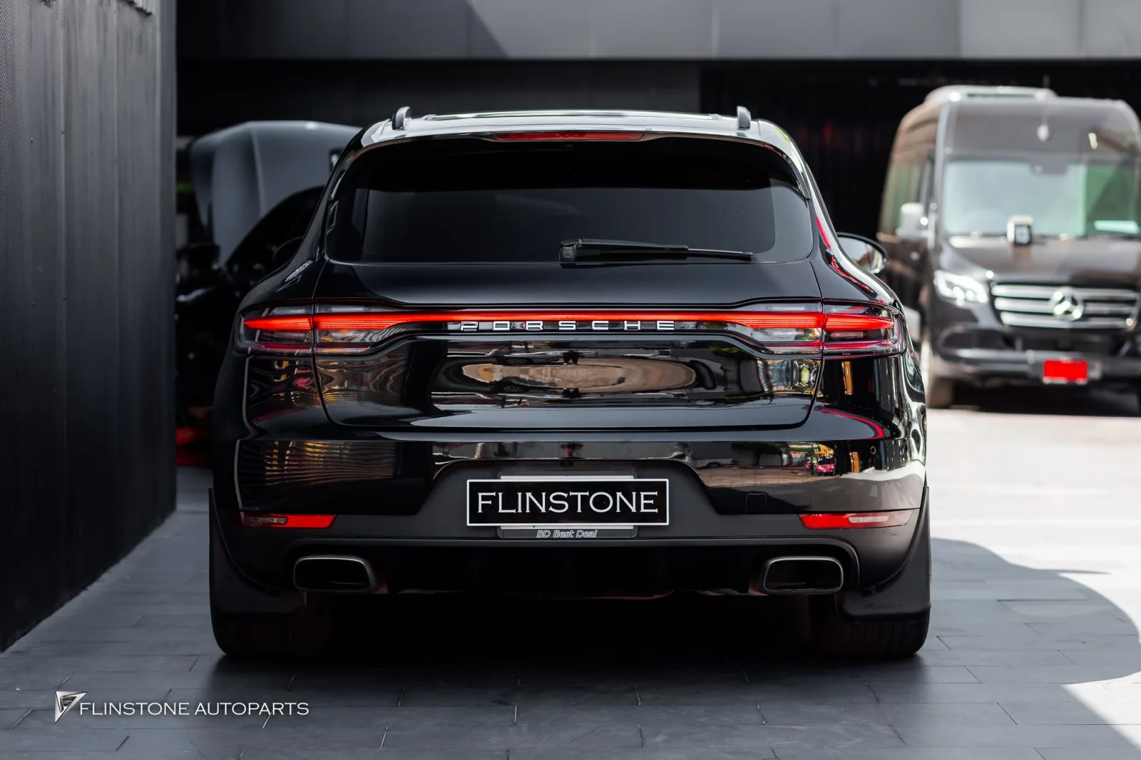 Porsche Macan ฝาท้าย ไฟท้าย