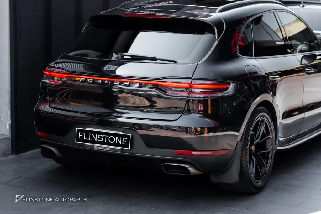 Porsche Macan ฝาท้าย ไฟท้าย