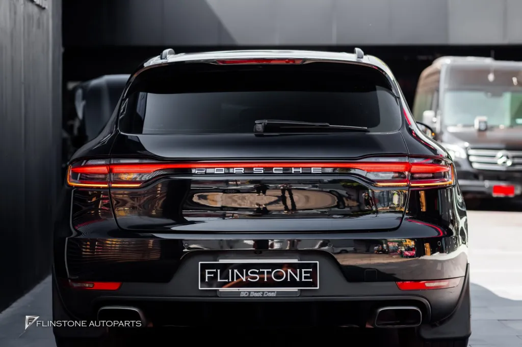 Porsche Macan ฝาท้าย ไฟท้าย