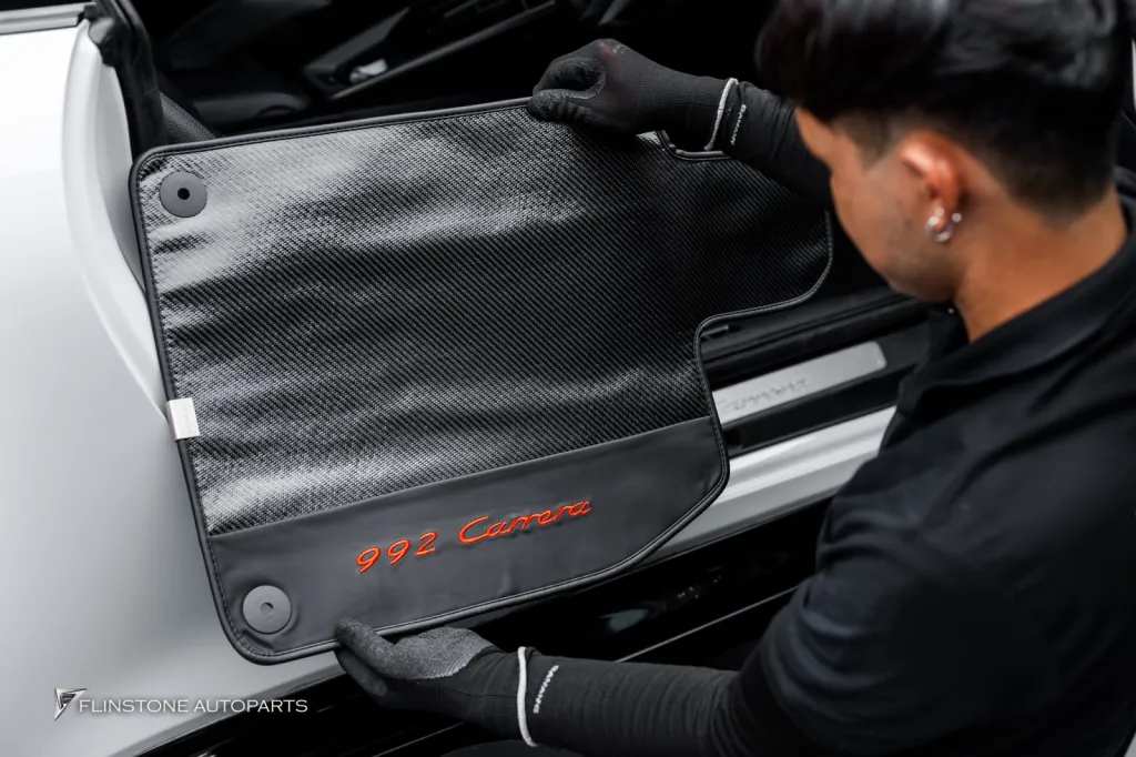 Porsche 992 พรม คาร์บอน