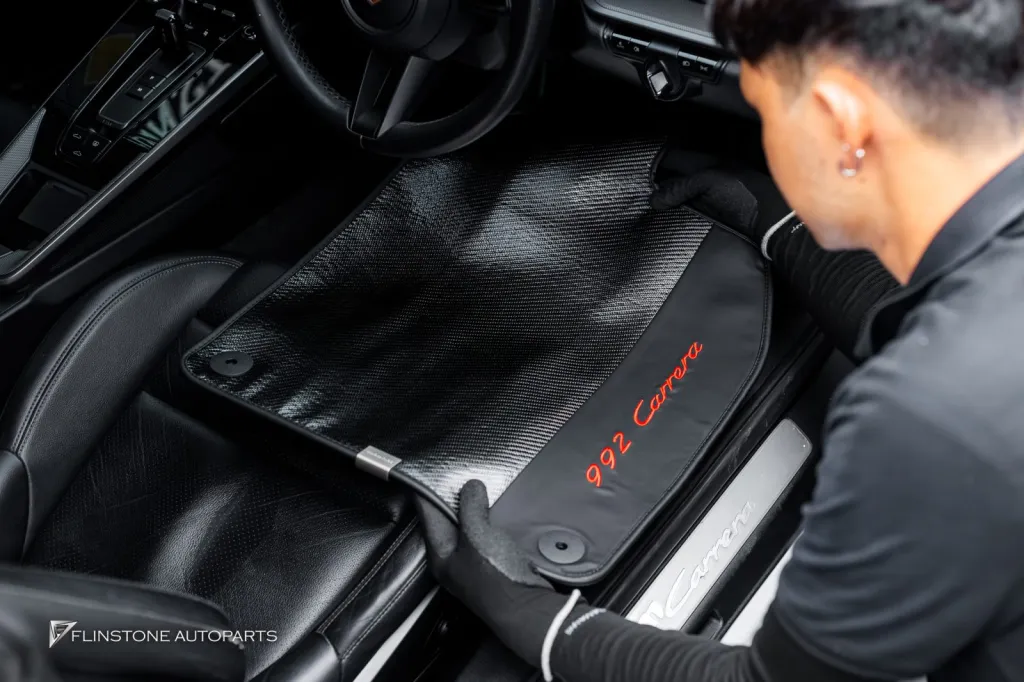 Porsche 992 พรม คาร์บอน