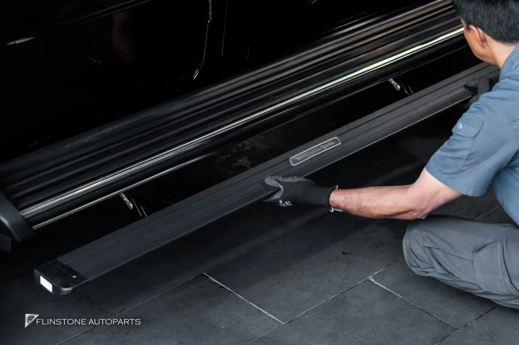 Mercedes Benz Gclass ชุดพาร์ทกันชนหน้า บันไดไฟฟ้า ล้อ Usus ฟิล์ม