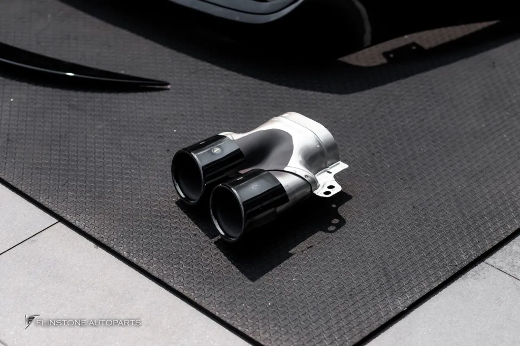 Mercedes Benz Cle 300 扩散器排气尾喉扰流板