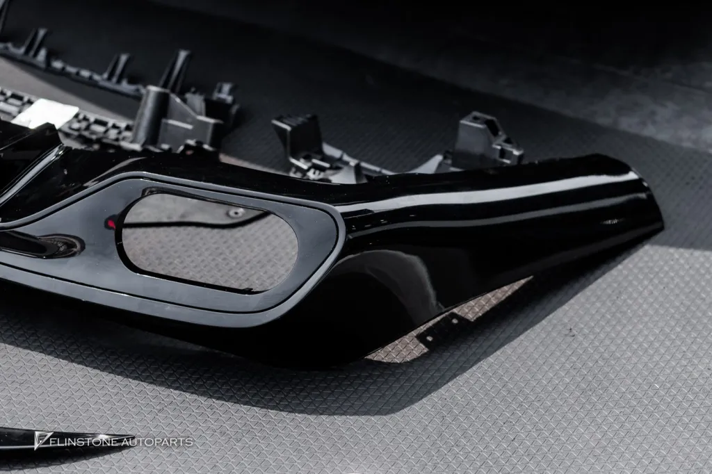 Mercedes Benz Cle 300 扩散器排气尾喉扰流板