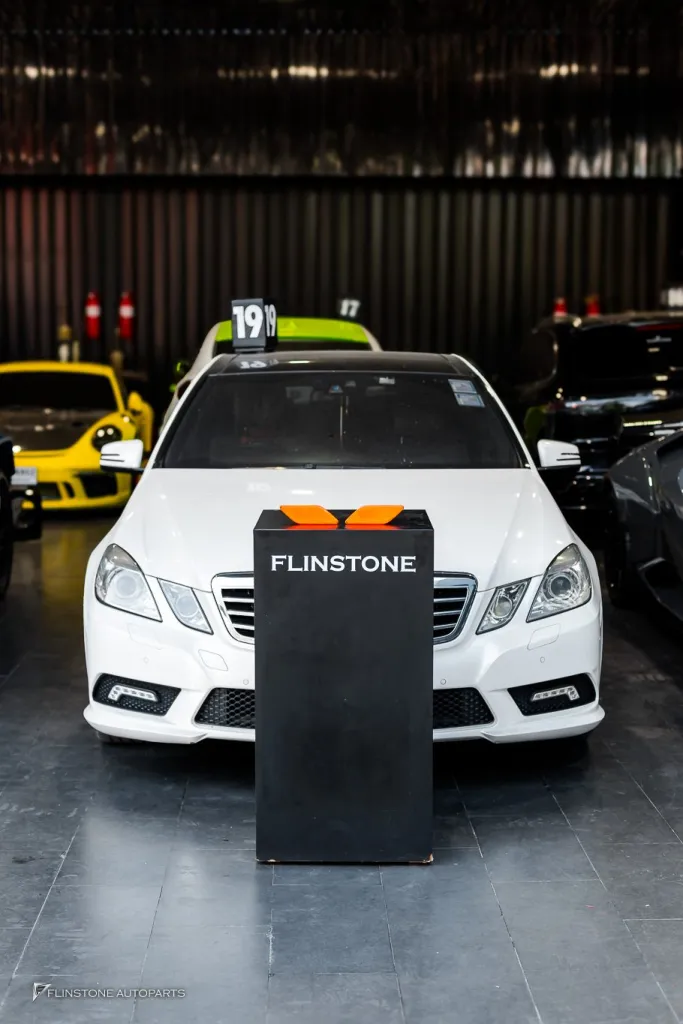 Mercedes Benz W212 ไฟมุมส้ม