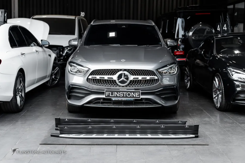 Mercedes Benz Gla บันได