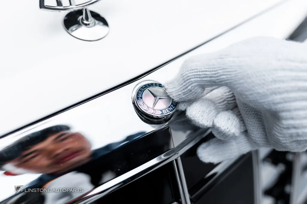 Mercedes Benz W222 กระจัง Maybach