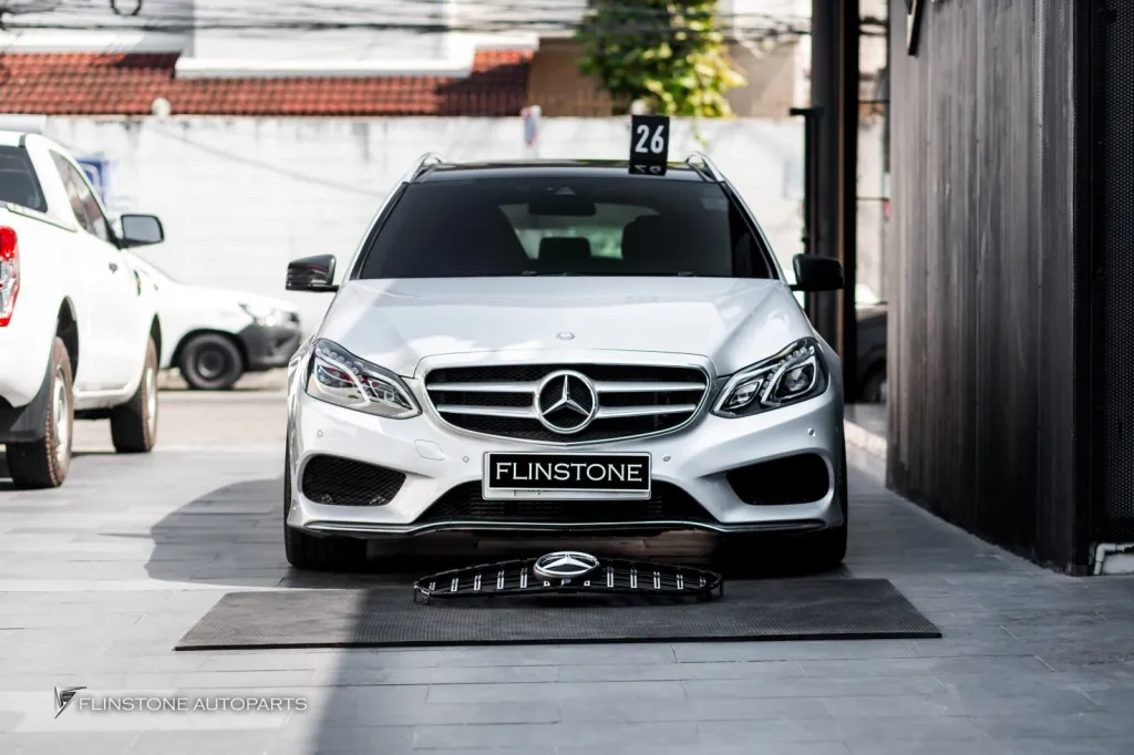 Mercedes Benz W212 กระจัง