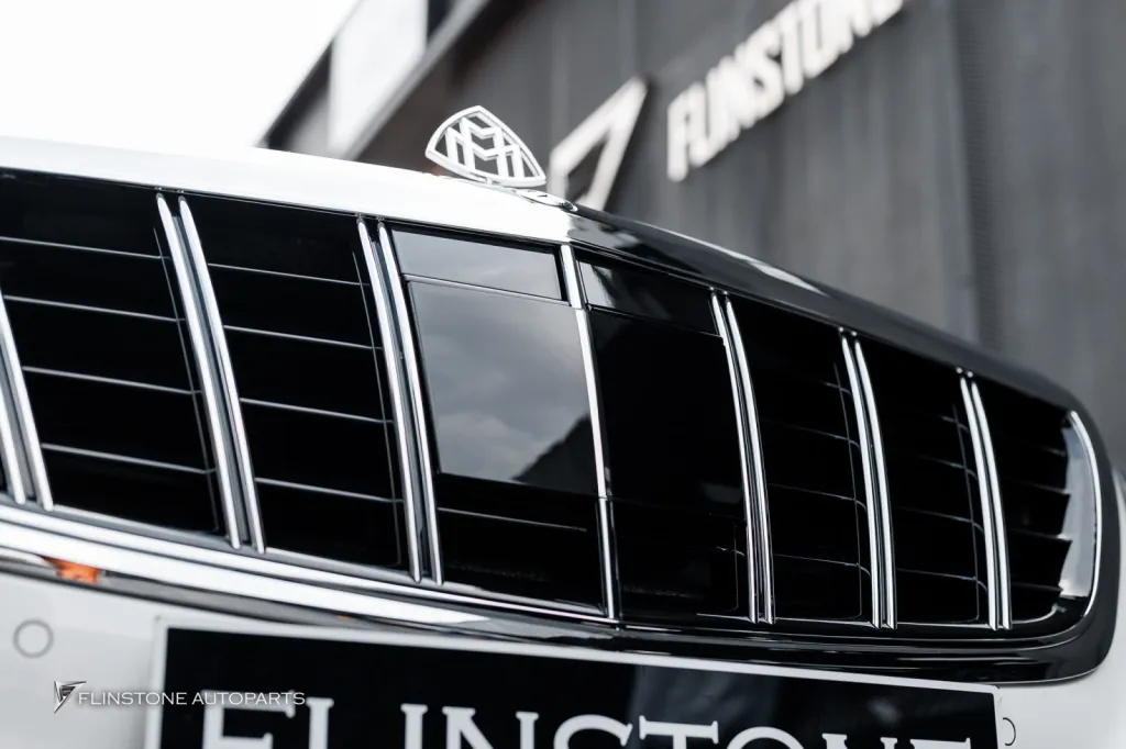 Mercedes Benz W222 กระจัง Maybach