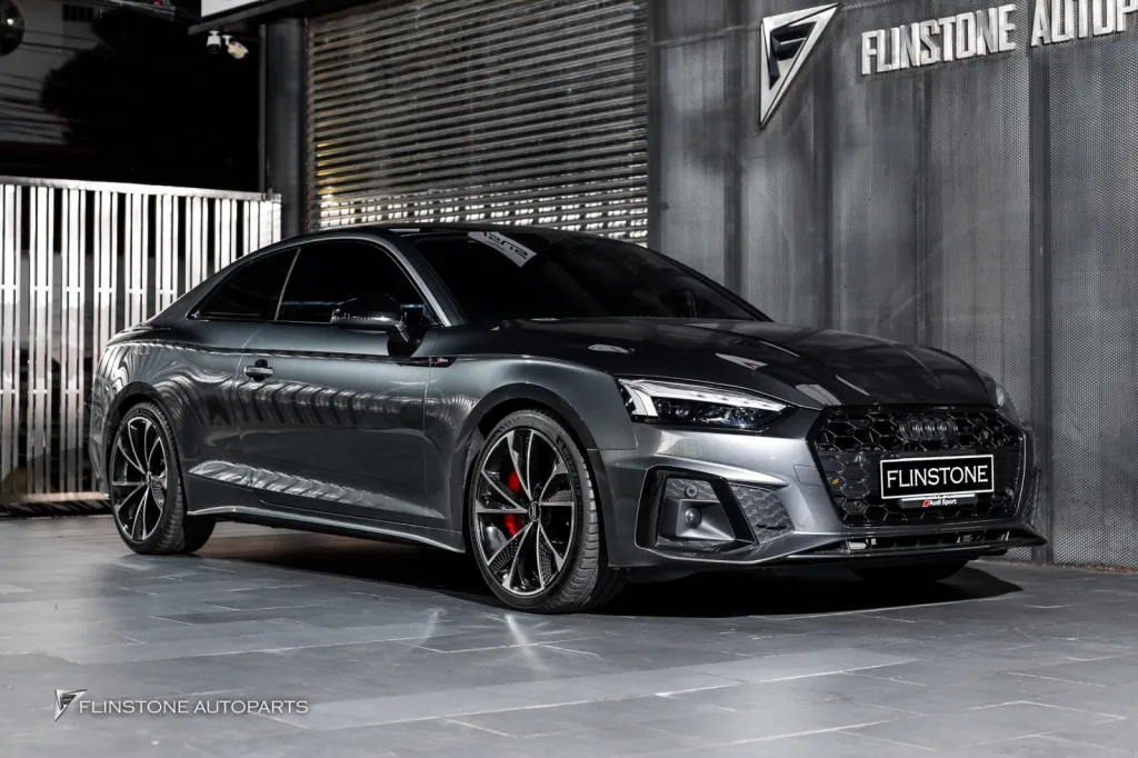Audi A5 พวงมาลัย
