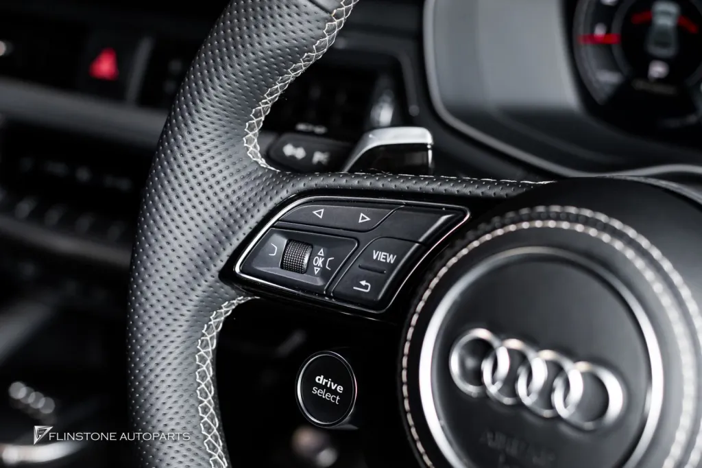 Audi A5 พวงมาลัย
