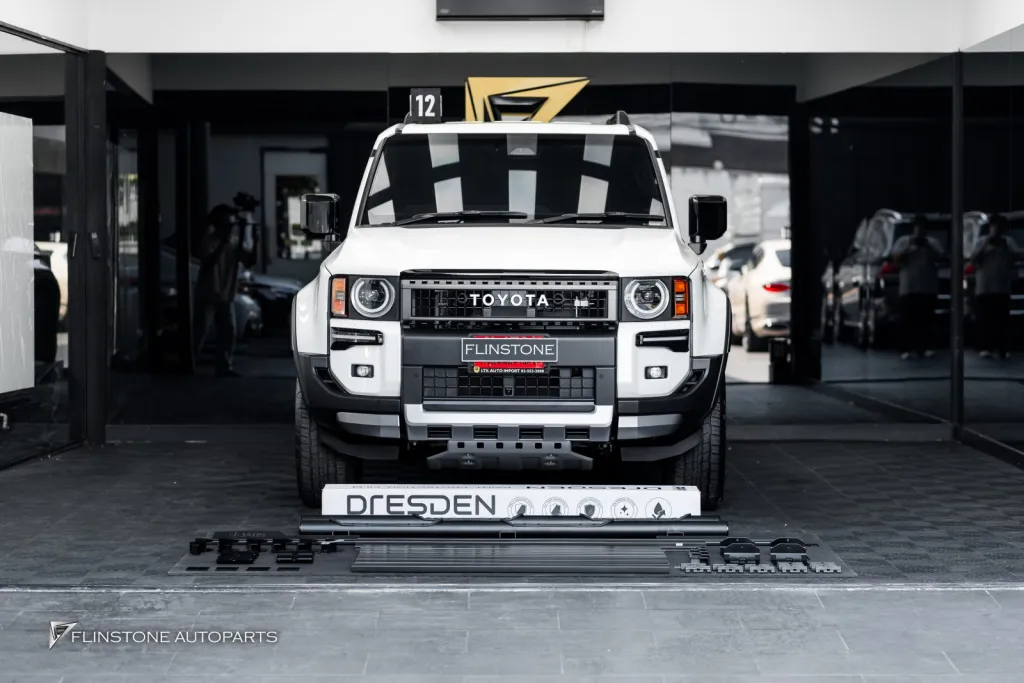 Toyota Land Cruiser บันได แรคหลังคา ฟิล์ม