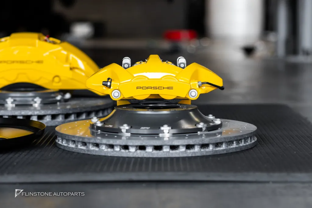 Porsche Cayenne เบรค PCCB ล้อ Deep Blue