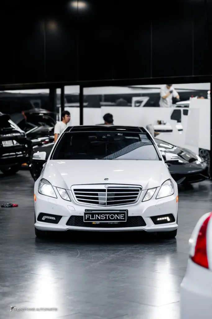 Mercedes Benz W212 ไฟมุมส้ม